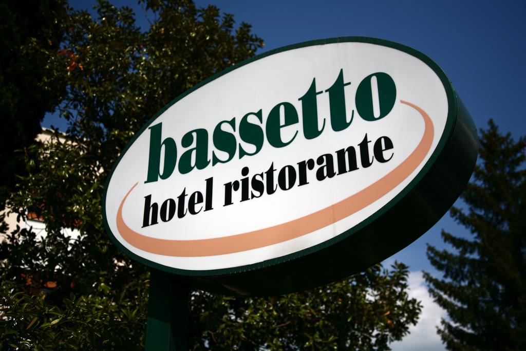 Hotel Bassetto فيرينتينو المظهر الخارجي الصورة