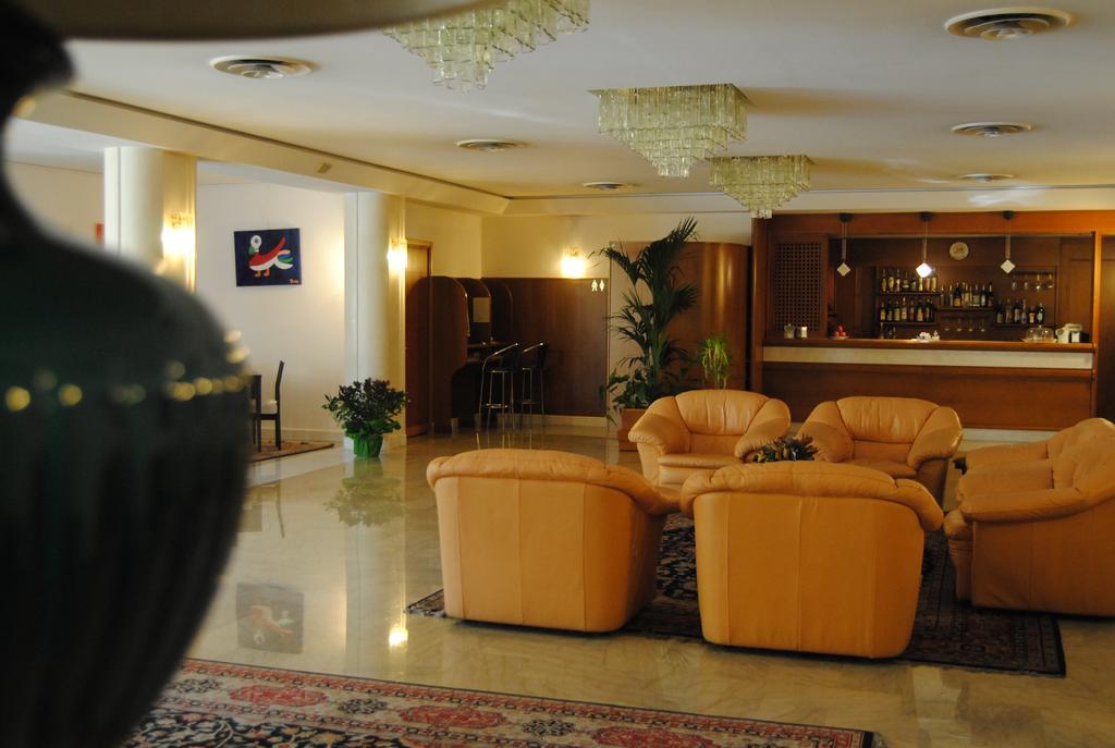 Hotel Bassetto فيرينتينو المظهر الخارجي الصورة